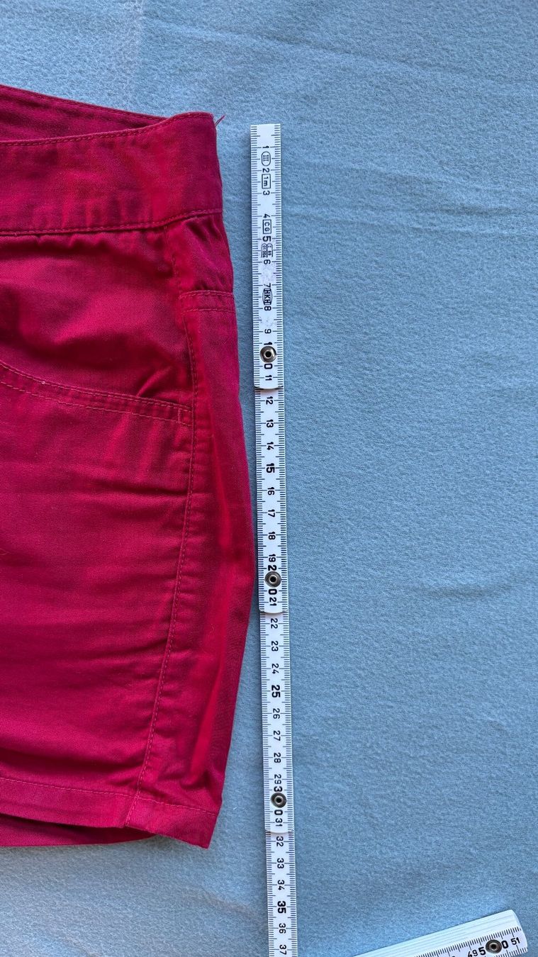 Pantaloni: Giordano kakhis shorts size 26 – Usato da Adliswil venduto da fashionholic 3
