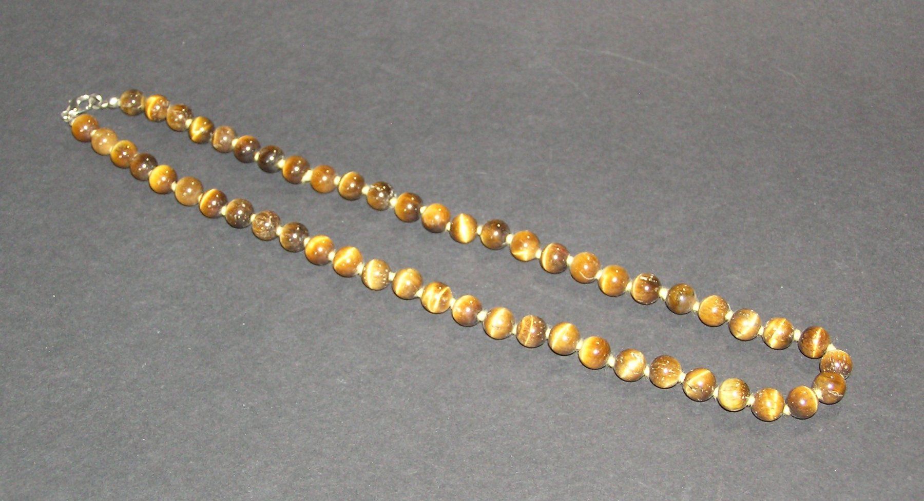 Catenine: HALSKETTE TIGERAUGE KETTE 48 CM – Nuovo (secondo la descrizione) da Grenchen venduto da Antique-hunter 1