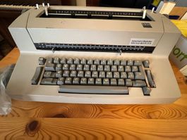 IBM Schreibmaschine mit Kugelkopf gebraucht