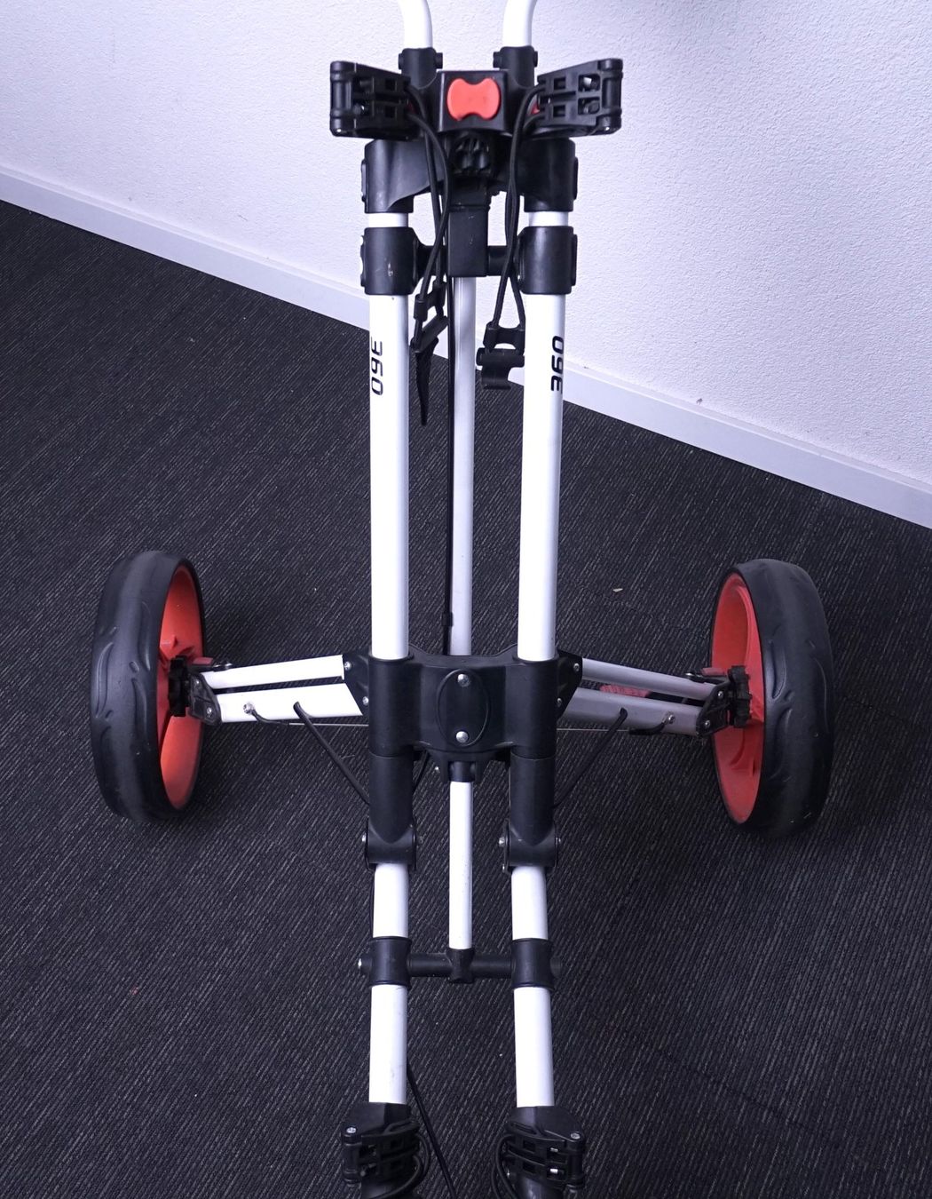 Trolley: Drei Rad Golf Trolley – Usato da Volketswil venduto da brockipfannenstil 4