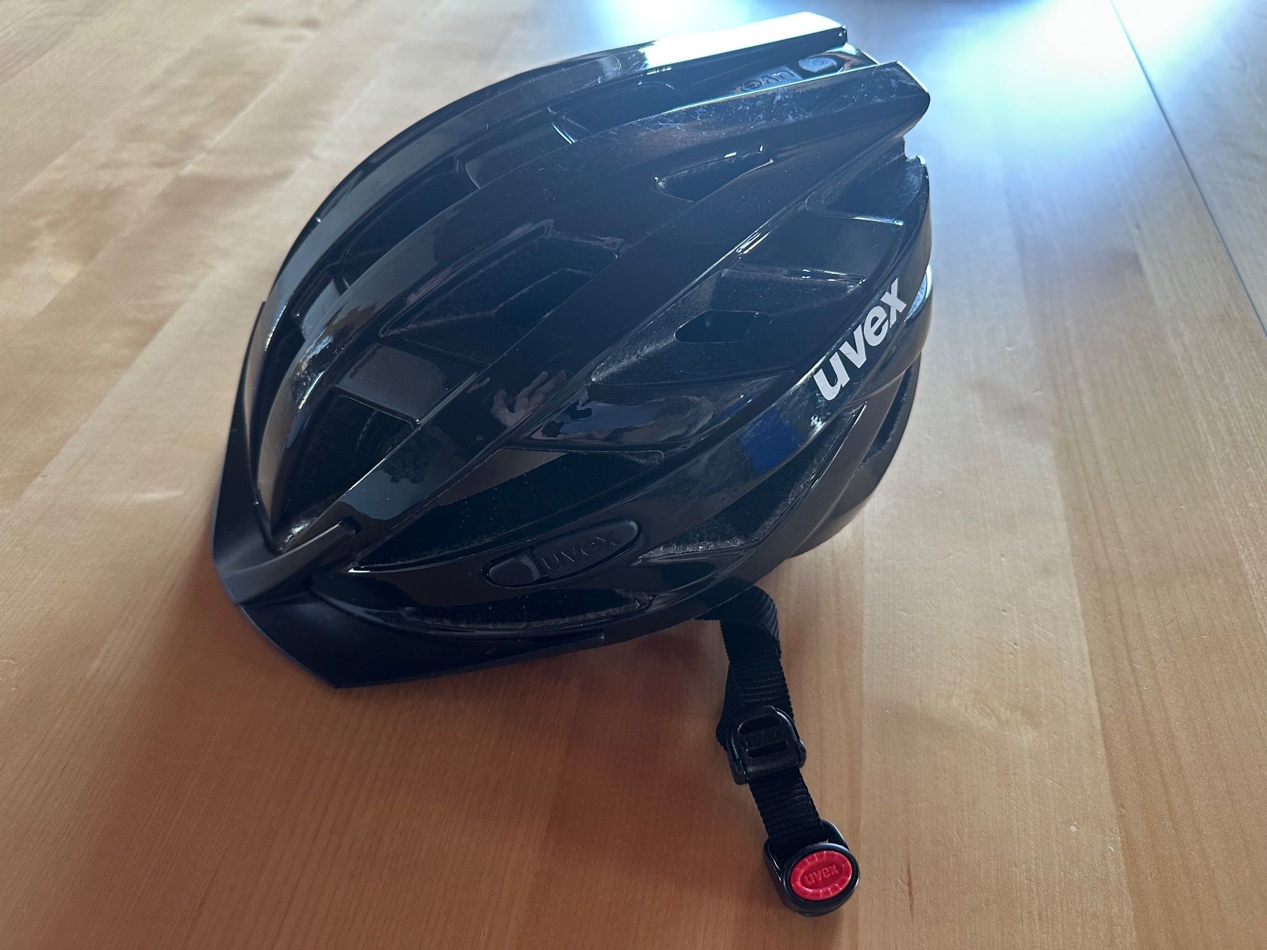 Uvex Caschi: Fahrradhelm UVEX – Usato da Buchs AG venduto da lucazubi7