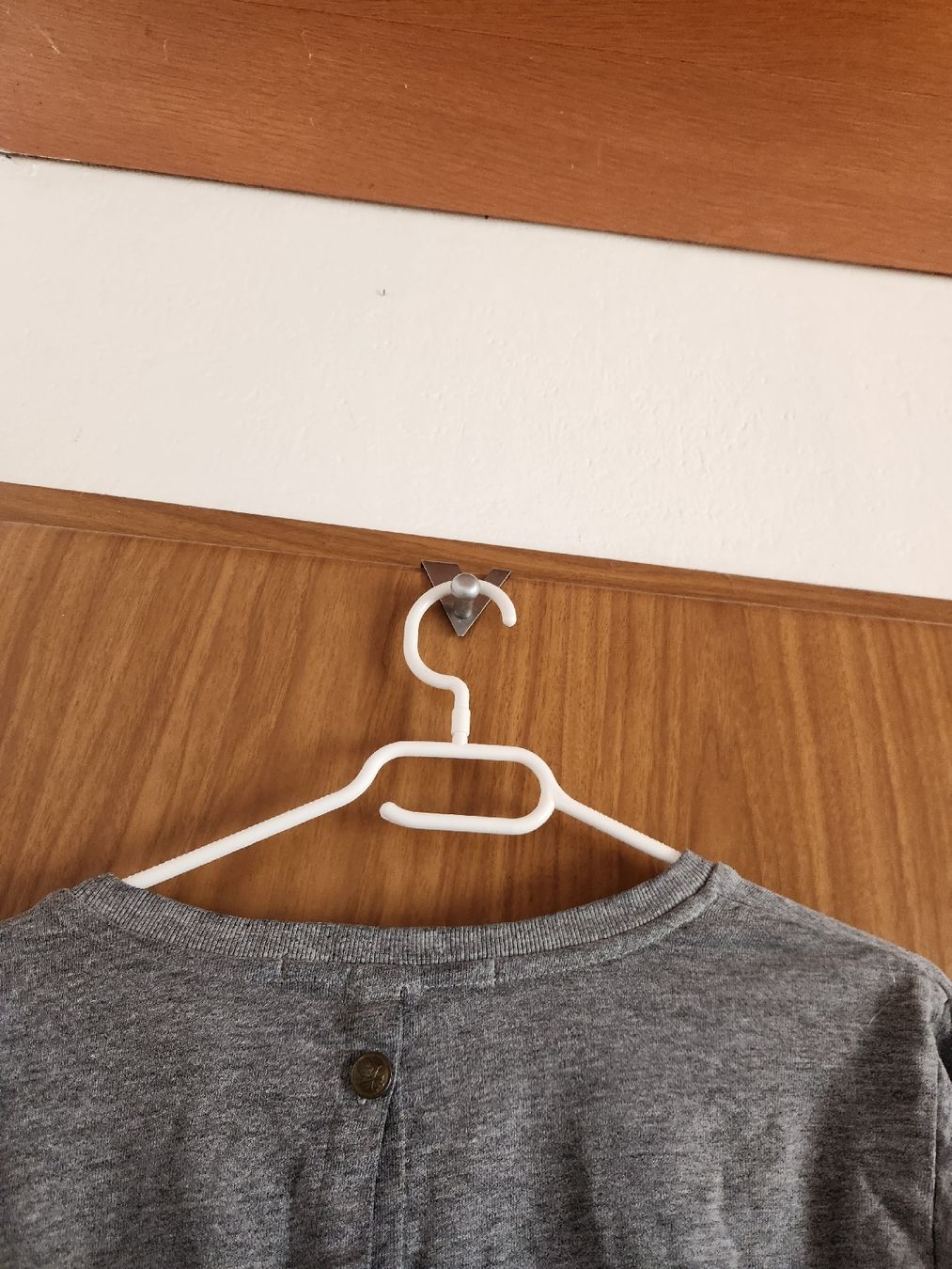 Maison Scotch Pullover & Sweatshirts: Sweat Maison Scotch gris imprimé taille 2 – Gebraucht aus Niedergösgen von Eva2410 3