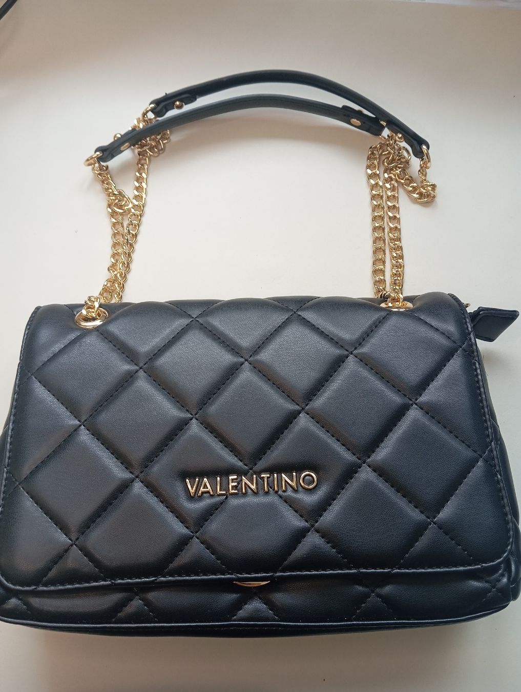 Valentino Borse da donna: sac à main  – Nuovo (secondo la descrizione) da Chêne-Bougeries venduto da lea_5pds