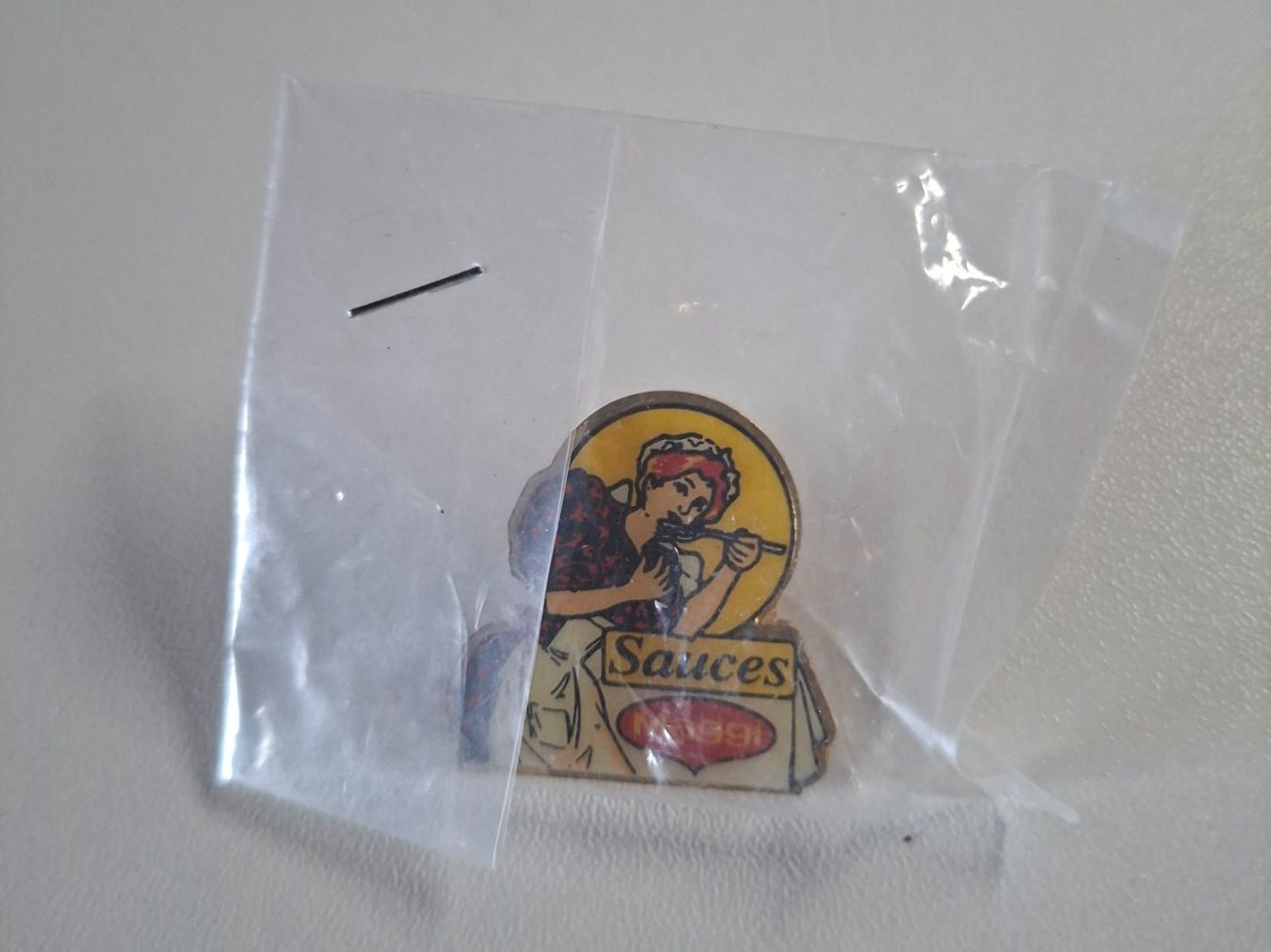 Plaketten & Abzeichen: Maggi Saucen Pin, Neu – Neu und originalverpackt aus Erlinsbach von pfunky
