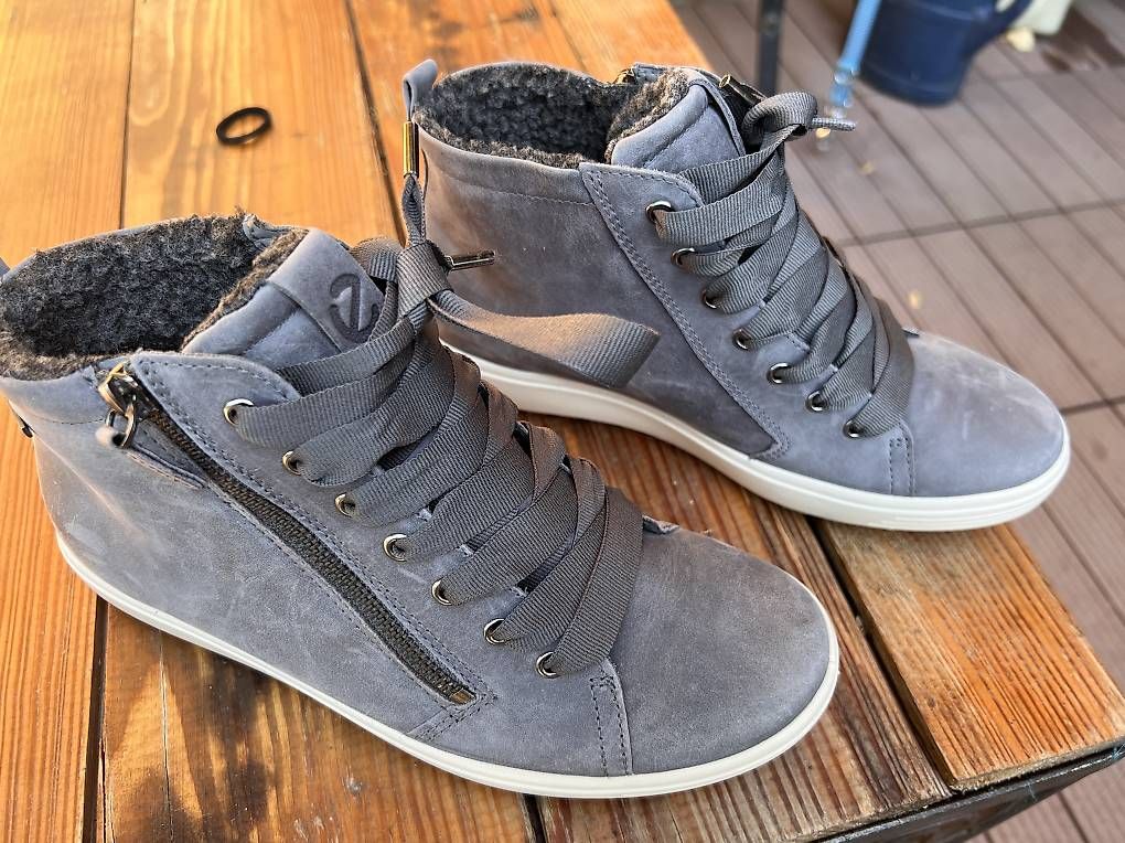 Scarpe da donna: Ecco Soft Boots 38 – Nuovo e nell'imballaggio originale da Ettiswil venduto da Devitas