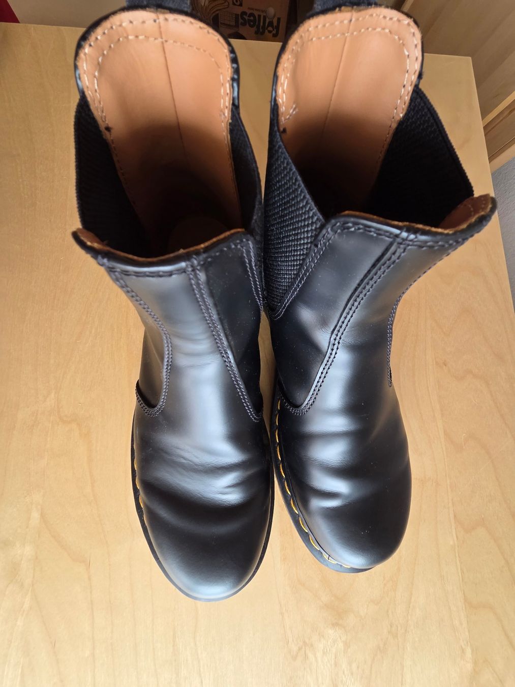 Dr. Martens Scarpe da uomo: Dr.Martens Chelsea Boot – Usato da Winterthur venduto da Hunter85 1