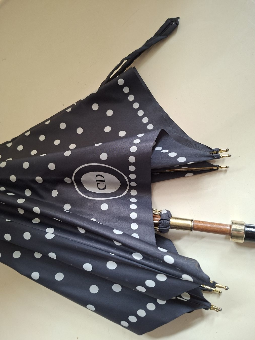 Dior Ombrelli: vintage Regenschirm Christian Dior – Difettoso da Erlach venduto da silvia3235 3