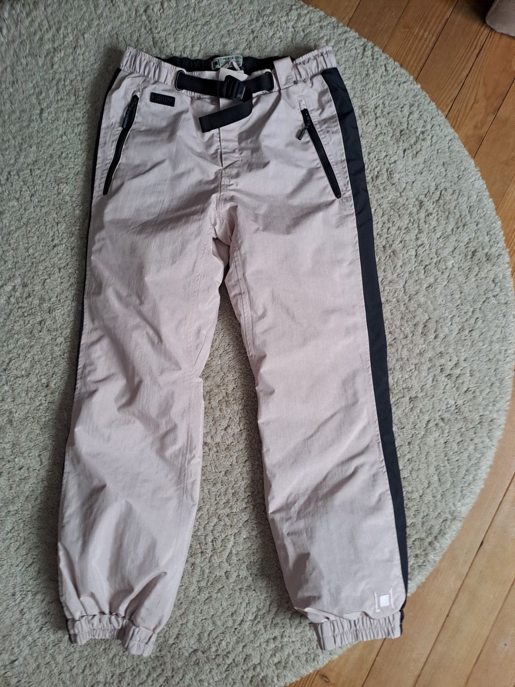Pantaloni: Snowboardhose L1 Premium Goods – Nuovo (secondo la descrizione) da Engelberg venduto da ollinseaotter