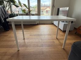 Weisser IKEA Schreibtisch - OLOV Füsse