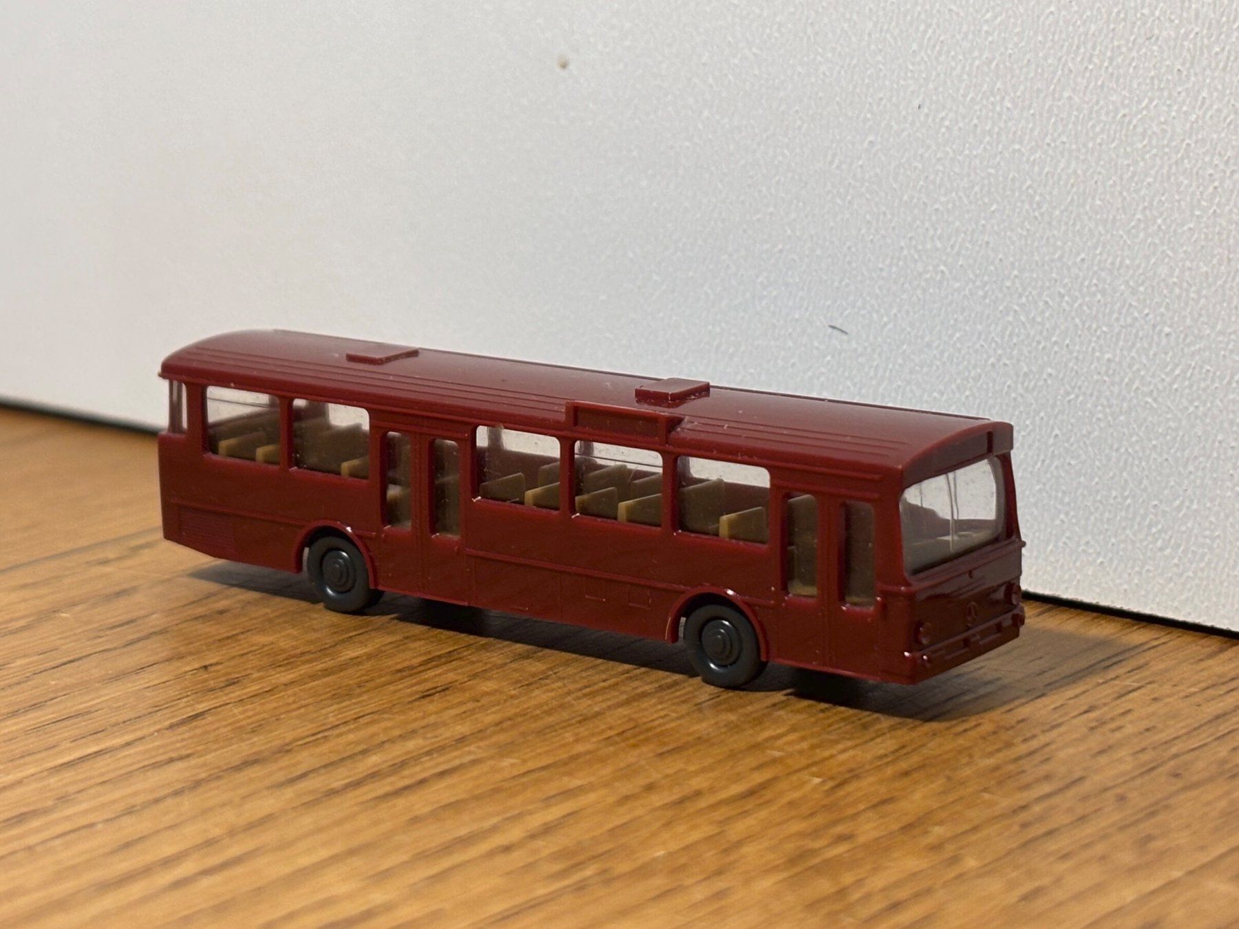 Modellini di ferrovie: M0750: Öffentlicher Bus (Spur N) – Usato da Birsfelden venduto da Birs_25