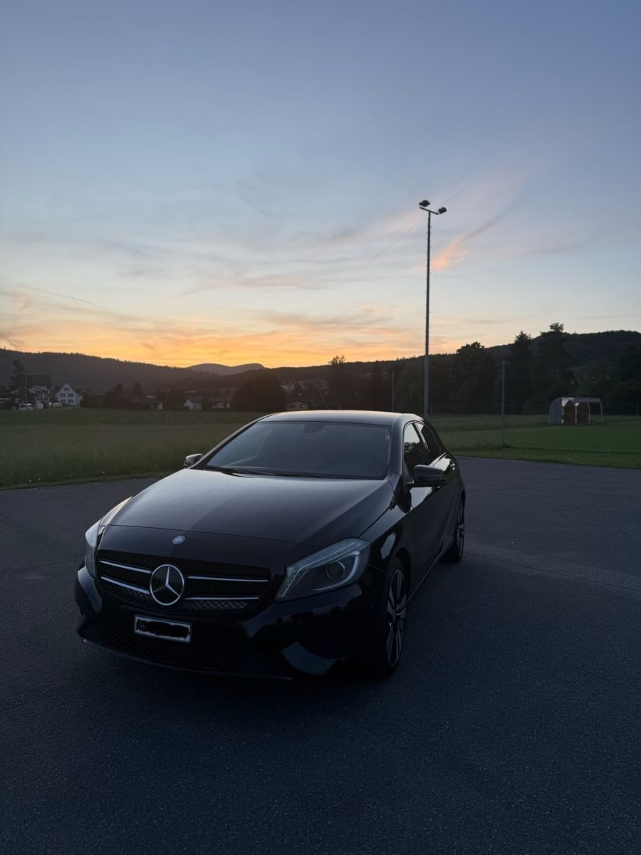 Mercedes-Benz Automobili: Mercede Benz A180 – Usato da Oftringen venduto da isi_9k79 1