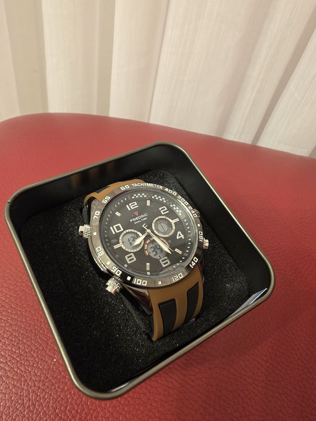 Montres: montre – Neuf avec emballage d'origine à Villeneuve VD par jet_xry5 6