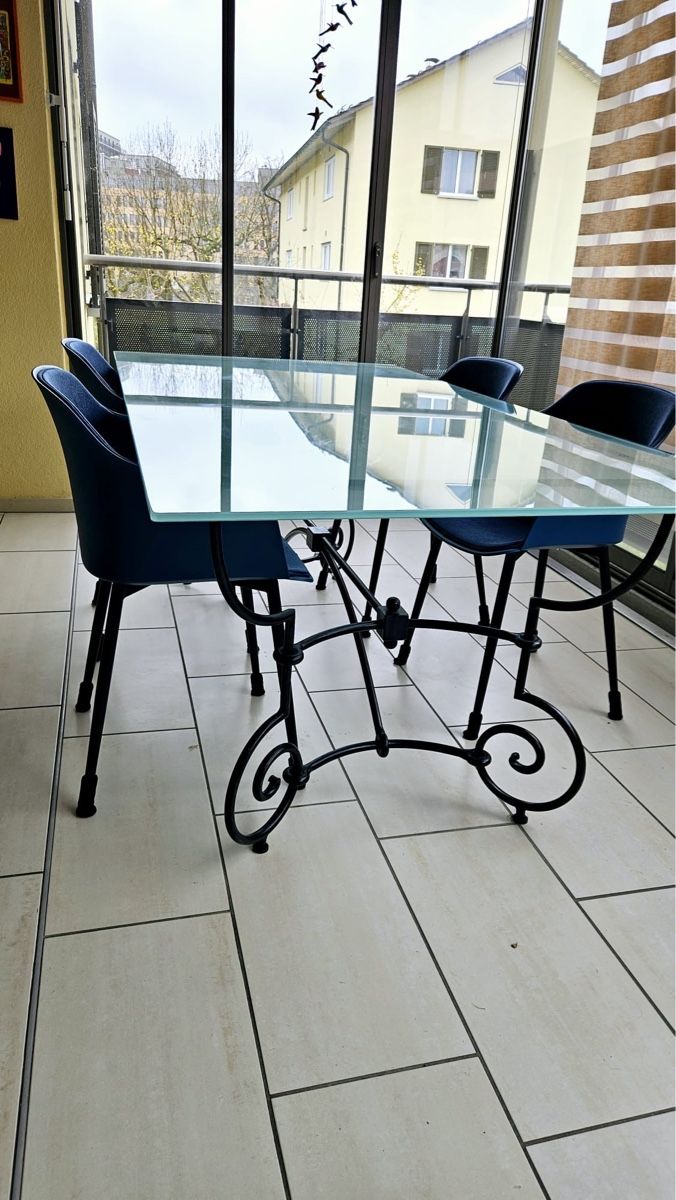 Tavoli: Glas Tisch – Usato da Zürich venduto da Moskitia 3