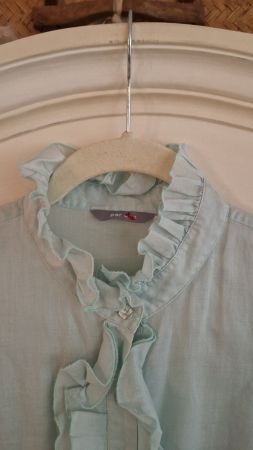per una Bluse Rüschenkragen zartes Grün