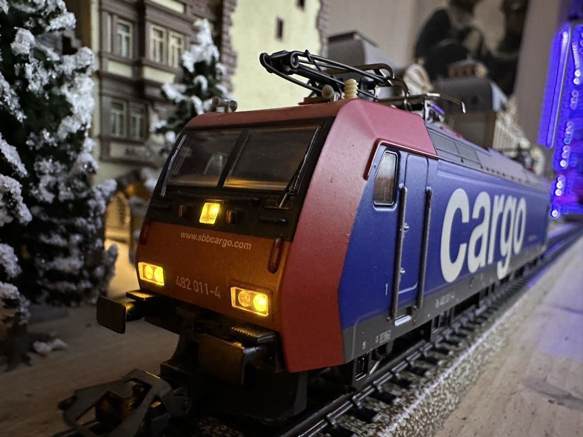 Märklin Modellini di ferrovie: Märklin 36861 SBB Re 482 – Usato da Lupsingen venduto da New-Haven