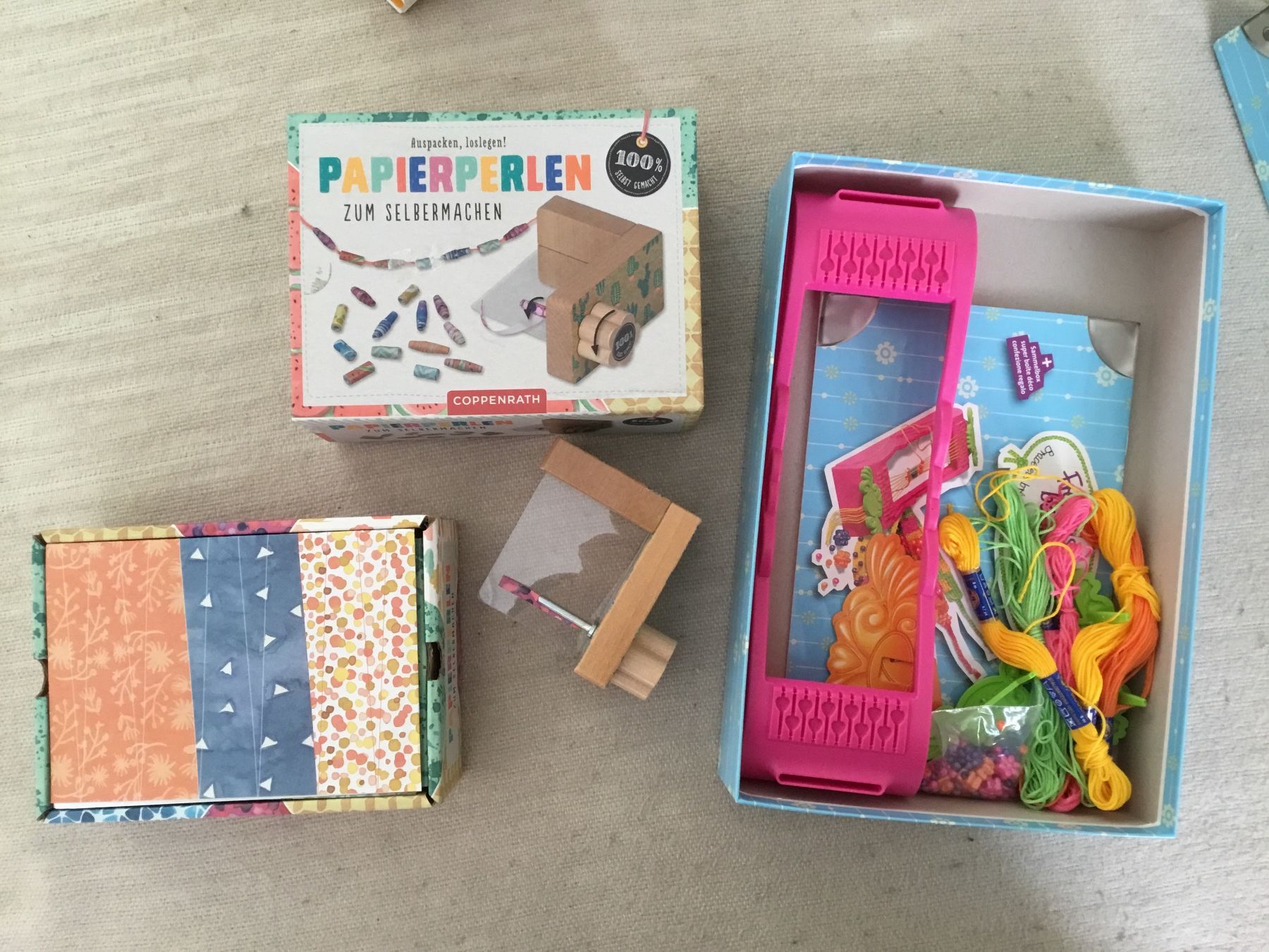 Kit bricolage: 2 Bastelset,Papierperlen selber machen,Freundschaftsbändchen – Usato da Diessenhofen venduto da quinto9