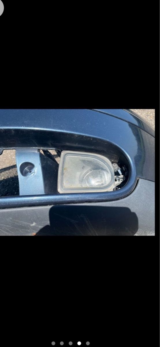 Volvo Tutti pezzi di ricambio auto: Volvo V50 jg 2005 Stossstange Front – Usato da Engelburg venduto da schrotti02 3