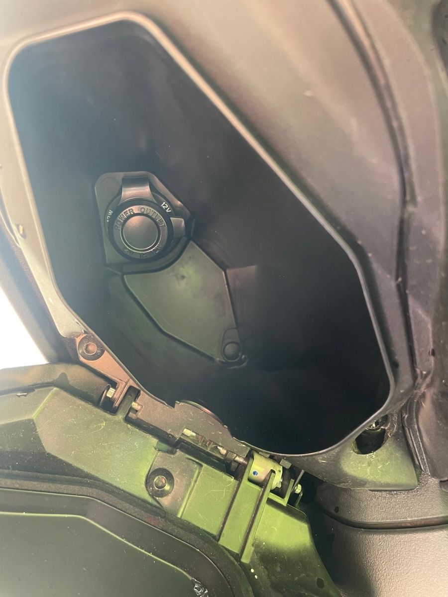 Yamaha Scooter: Yamaha XMAX Techmax 125 Roller, Top Zustand – Usato da Wiesendangen venduto da Aris05 7