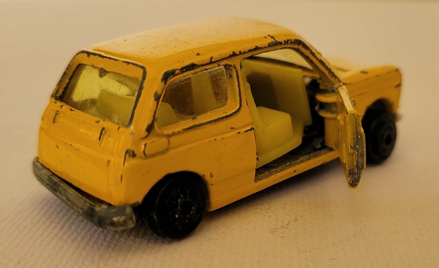 Honda Modellini d'auto: HONDA 600 – HUSKY – Usato da Neftenbach venduto da Mador6 2