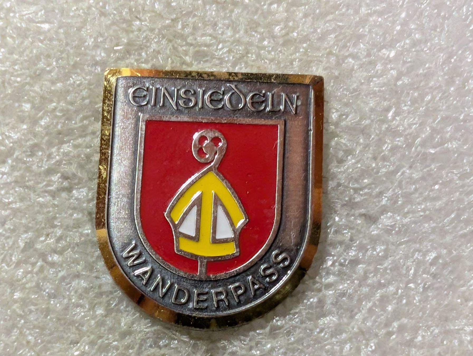 Placchette & Badge: Ansteckpin 176: Einsiedeln Wanderpass – Usato da Oppligen venduto da Pin-Fall-Shop