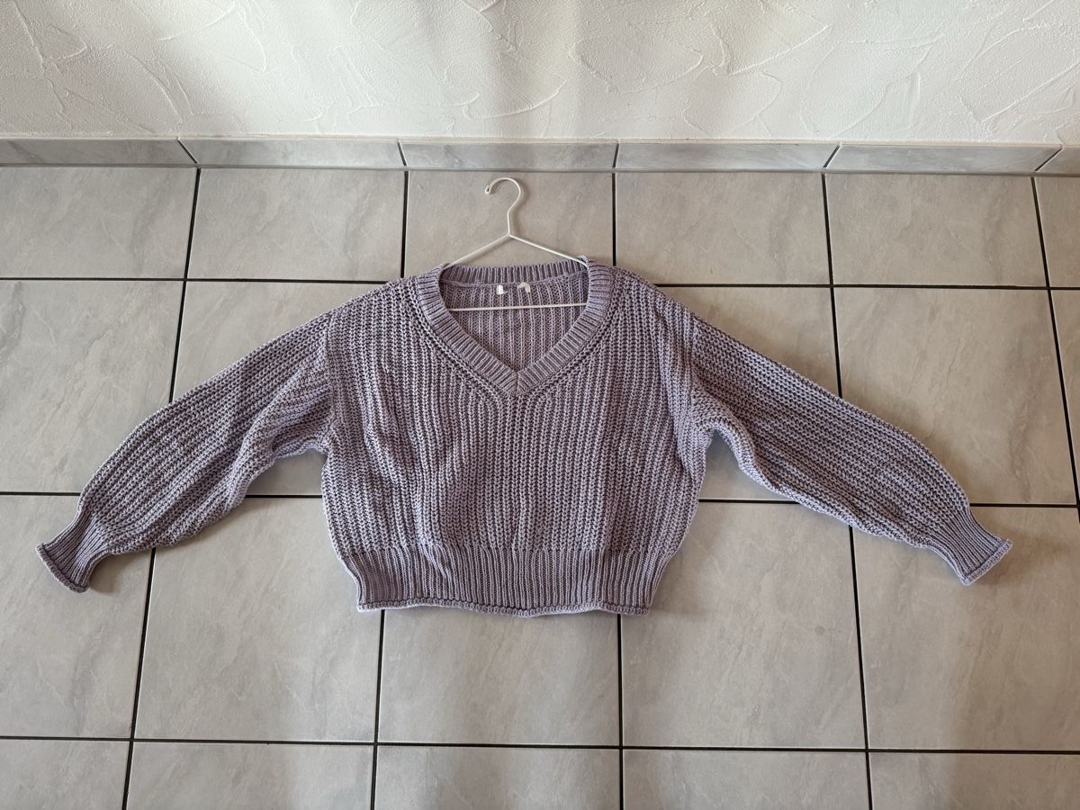 Pullover & Sweatshirts: Strickpullover, Lila – Gebraucht aus Hergiswil NW von kaufe_bei_kaufmann 2