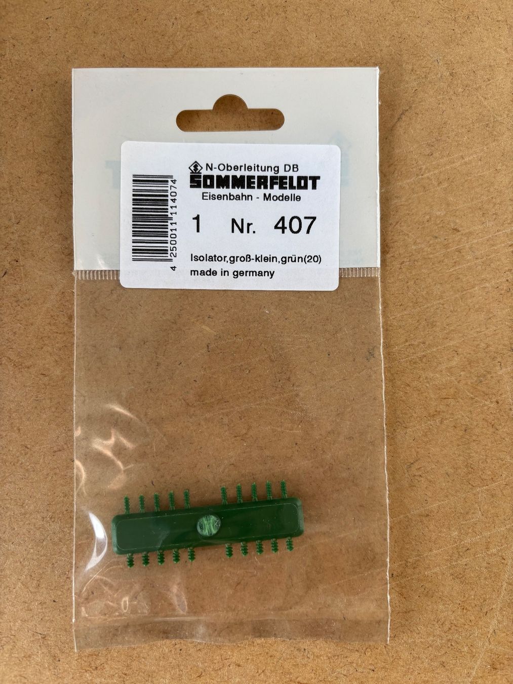 Sommerfeldt Modelleisenbahnen: Sommerfeldt 407 Isolator grün 20 St. – Neu und originalverpackt aus Hauterive NE von eriamch