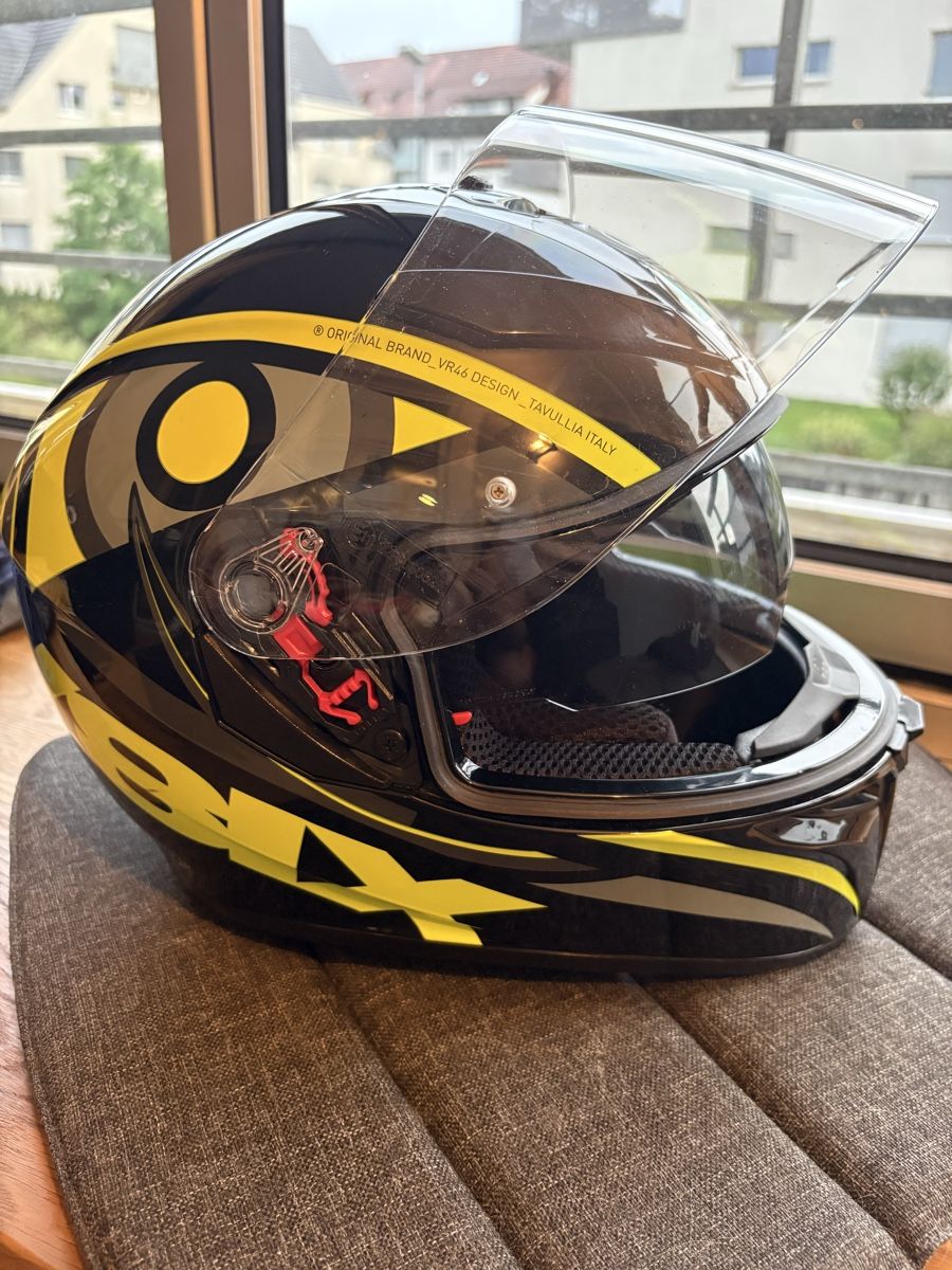 AGV Caschi & visiere: VR46-Helm grösse M – Usato da Bubikon venduto da Ivan_Bochicchio