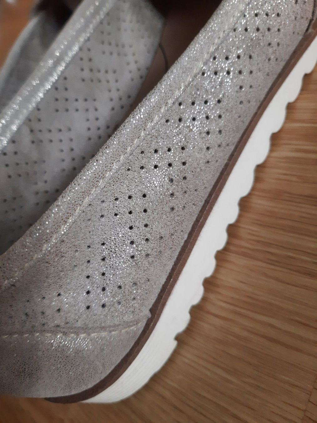 Tamaris Damenschuhe: TAMARIS Slippers Gr. 40 – Gebraucht aus Muotathal von robin40 4