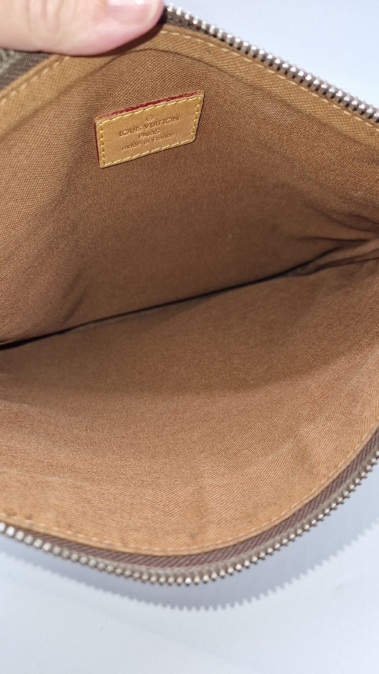 Louis Vuitton Sacs: Louis Vuitton Borsa a tracolla – D'occasion à Corteglia par ila_kz6b 6