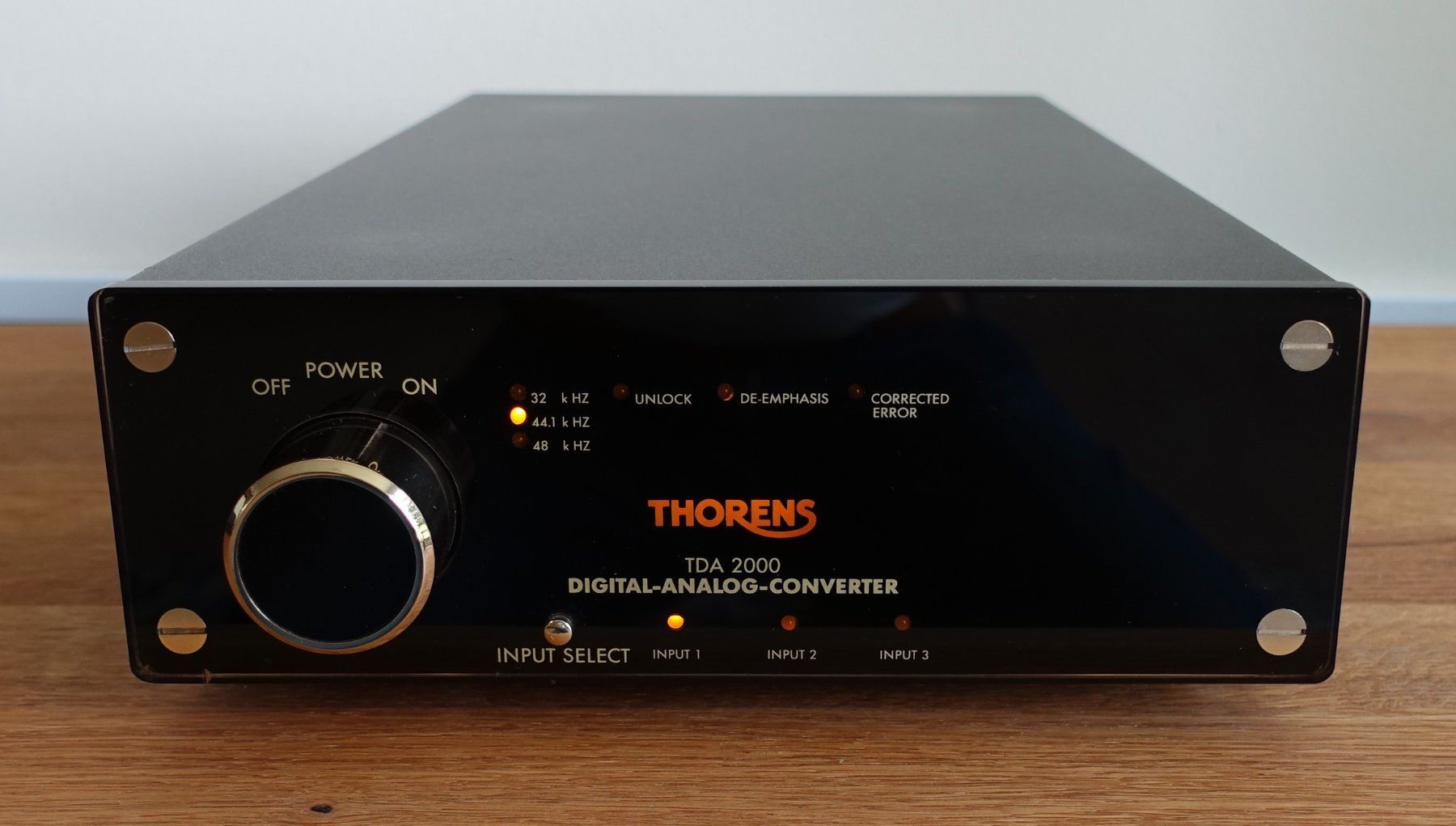CD: Thorens TDA-2000 DAC – Usato da Zürich venduto da Makemake 2