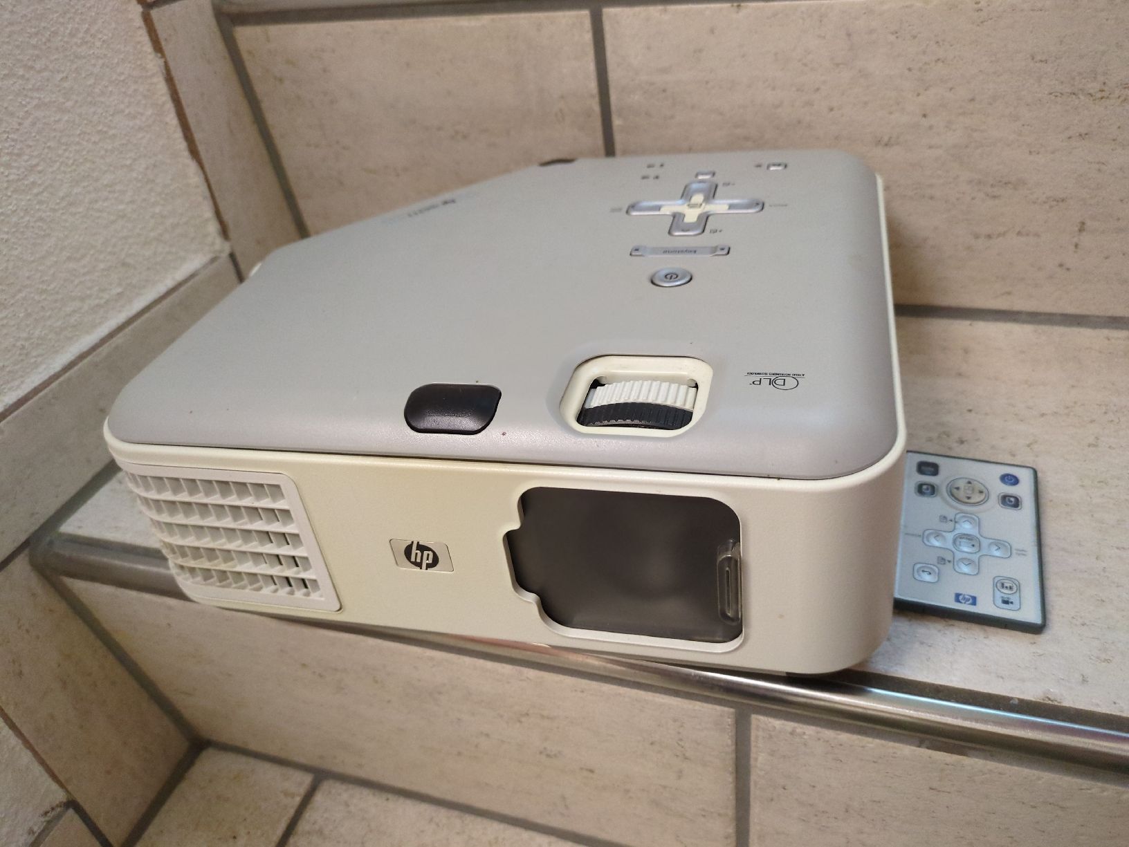 Vidéoprojecteurs: Beamer – D'occasion à Niederglatt ZH par ani_7wk9