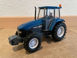Britains New Holland / Ford 8560
