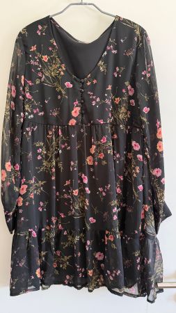 Sommerliches Blumenkleid, leicht , Grösse 40