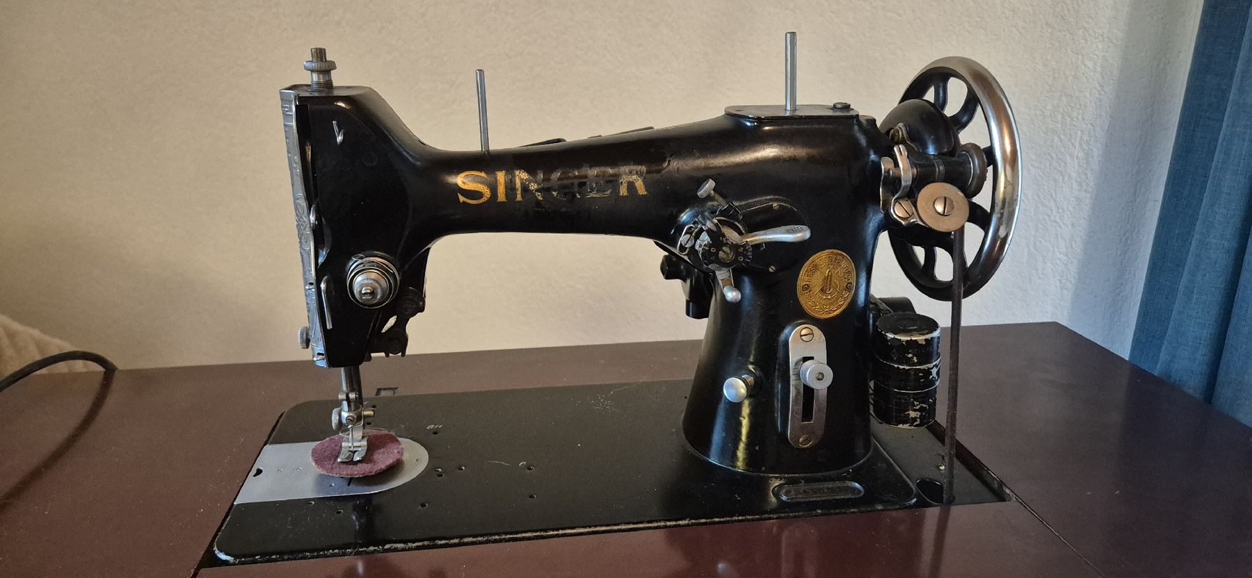 Singer Nähmaschinen: Machine à coudre SINGER 201 - 1950 – Defekt aus Neyruz FR von roca1526 4