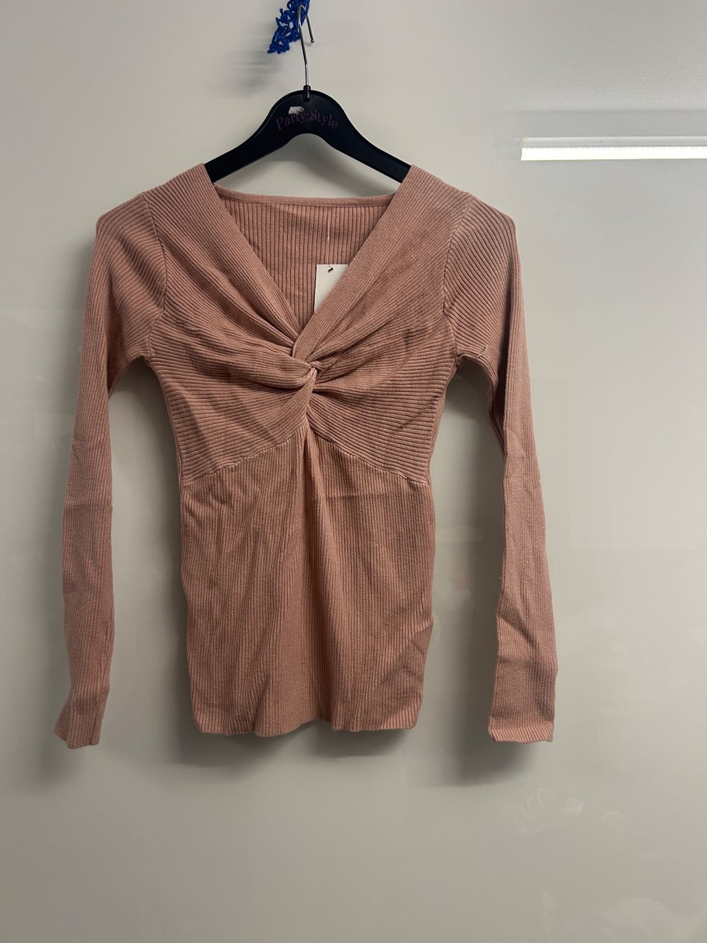 Maglioni & Felpe: Pullover Lachsfarbe Figurbetont one size Neu – Nuovo e nell'imballaggio originale da Regensdorf venduto da Spyke55 1