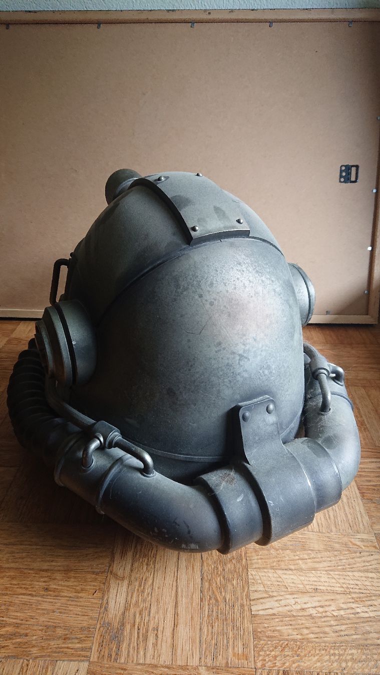 Spiele: Fallout 76 T-51b Power Armor Helm – Gebraucht aus Chur von FreakofRarity 2