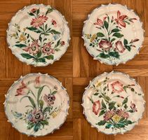 Lot de 4 assiettes GBV Nove vintage peintes à la main