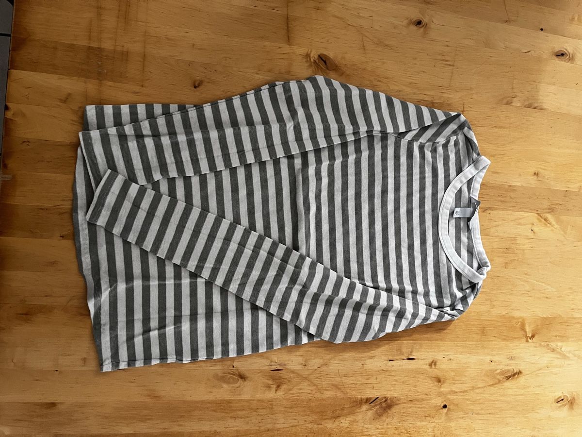 H&M Maglioni & Felpe: Umstands-Langarmshirt M – Usato da Dietwil venduto da gislerrahel
