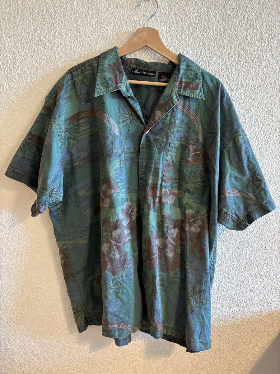 Camicie: NO BOUNDARIES, HAWAIIAN SHIRT – Usato da Küttigen venduto da noa_78fr