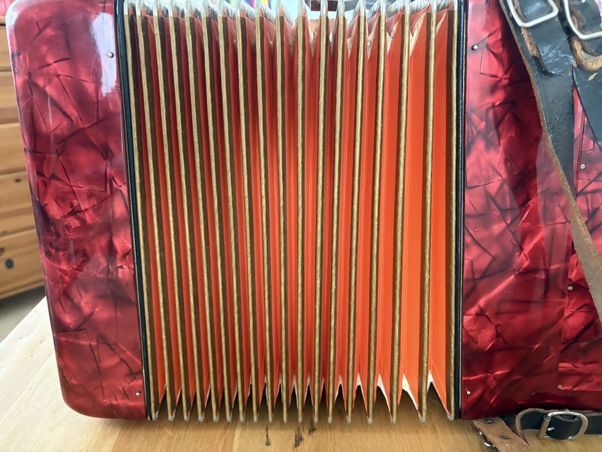 Musikinstrumente: Accordéon Hohner Norma 3 – Gebraucht aus Echallens von JAR69 7