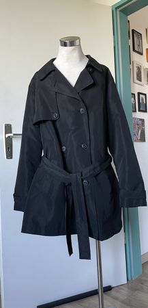 Schwarze Damenjacke, Grösse 50,