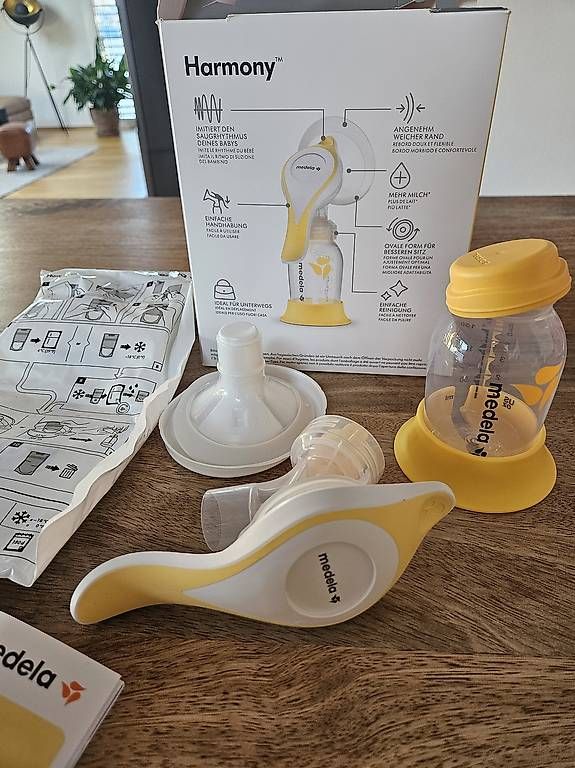Accessori per l’allattamento: Handmilchpumpe Medela – Usato da Bad Ragaz venduto da san_mm2s
