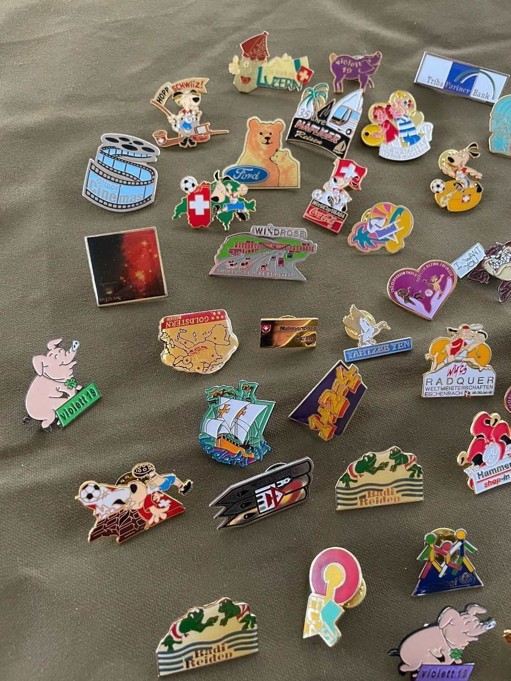 Placchette & Badge: diverse Pins – Usato da Dagmersellen venduto da Arcticsnow2017 4