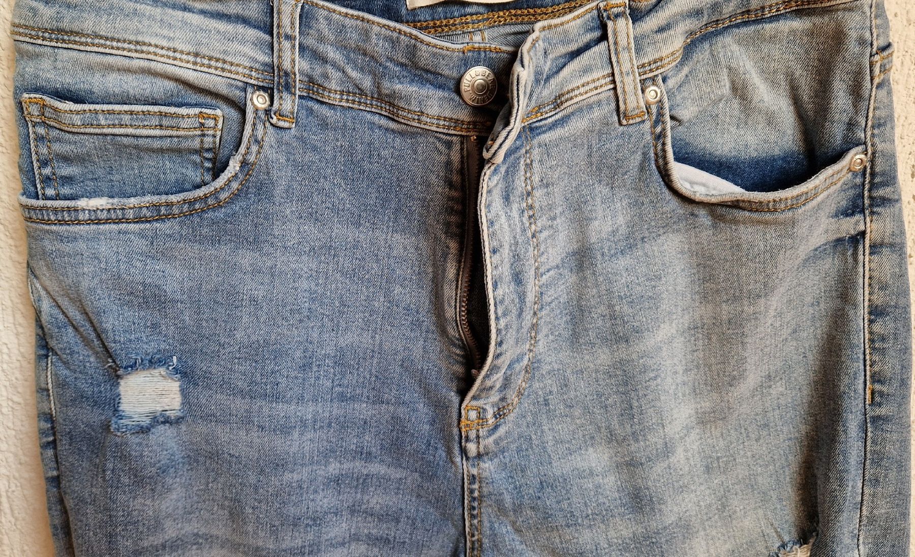 Pull&Bear Jeans: Jeans, PULL&BEAR, Grösse EUR 42, Carrot – Gebraucht aus Rickenbach LU von esmarti 1