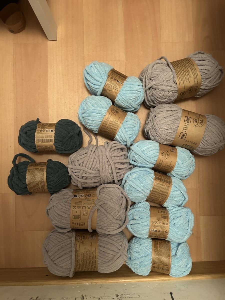 Laine: Chenille Wolle - Tedi – Neuf (Voir description) à Stettlen par MimiMaus_