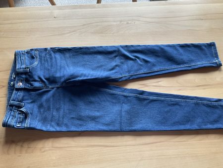 Neuwertige Skinny Fit Mädchen Thermo Jeans von C&A Gr. 152 B