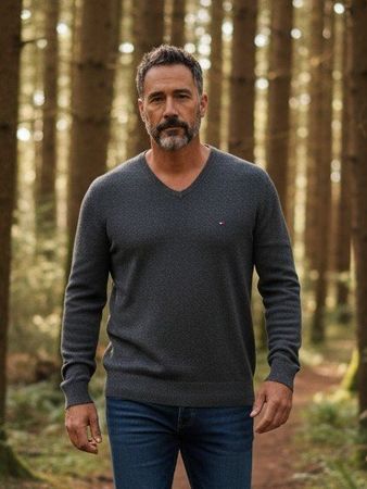 7023SE – Pull col V Tommy Hilfiger – XXL – comme neuf !