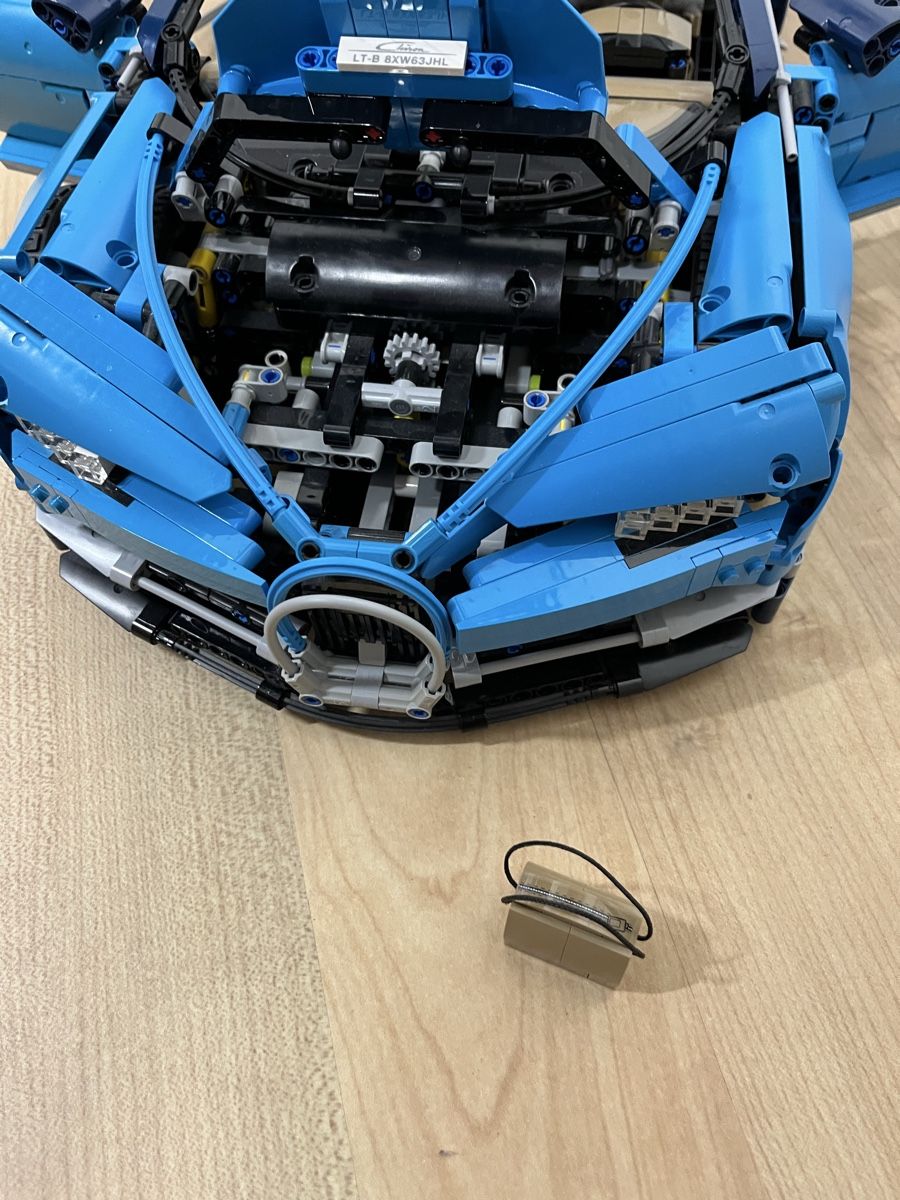 Lego Kit di costruzioni: Lego Technic Bugatti Chiron 42083 – Usato da Steinhausen venduto da yzos 5