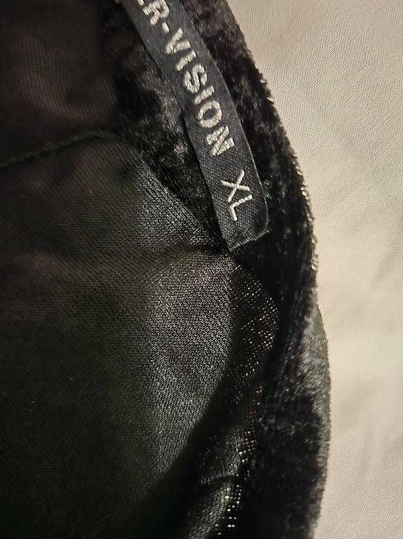 Pantaloni: Mini short noir en taille XL – Nuovo (secondo la descrizione) da Genève venduto da nad_mr5p 2