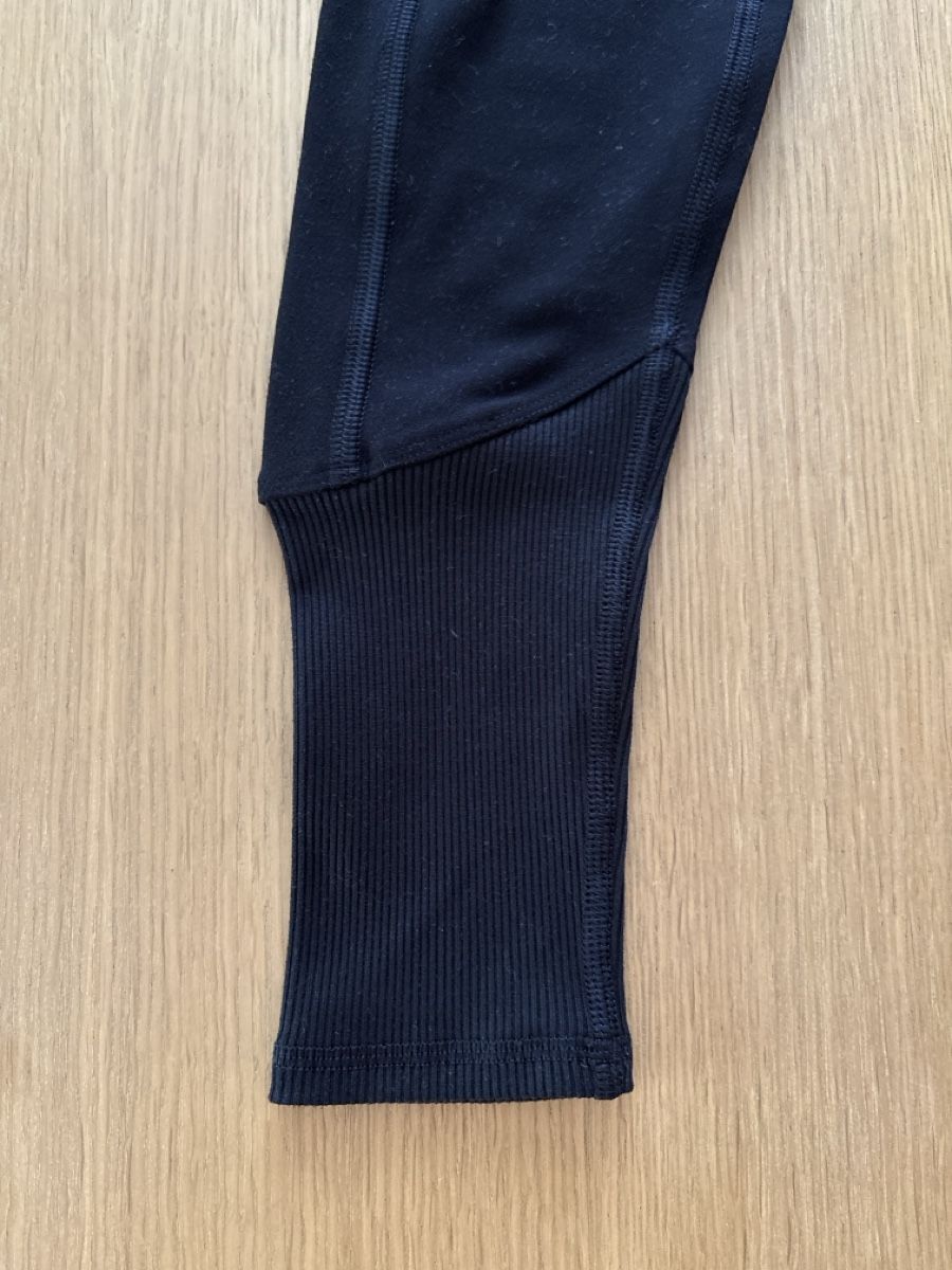 Alo Yoga Leggings: Alo Leggins – Usato da Cham venduto da sbr_7cmv 1
